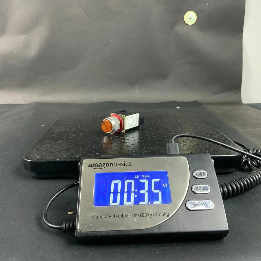 Used ALLEN BRADLEY 800MR-P16S SERIES D ORANGE PILOT LIGHT ($15 OBO)