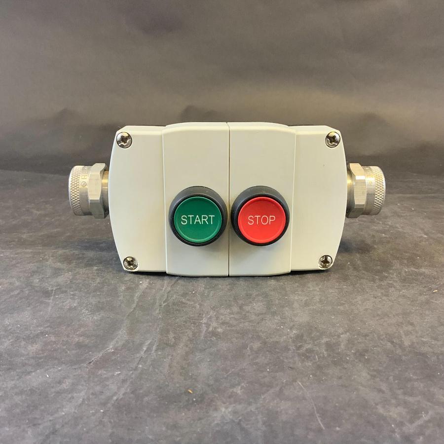 Used ALLEN BRADLEY 800F-2PP1 PUSHBUTTON ENCLOSURE W/ START STOP BUTTON ($35 OBO)