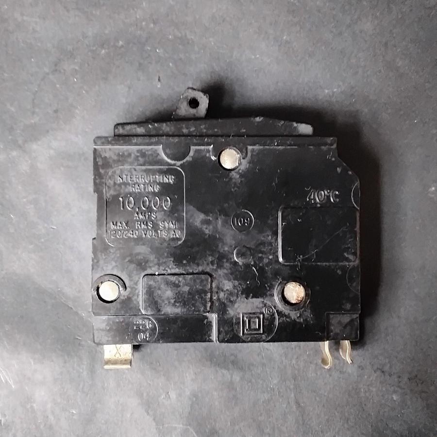 Used SQUARE D QO CIRCUIT BREAKER ($8 OBO)