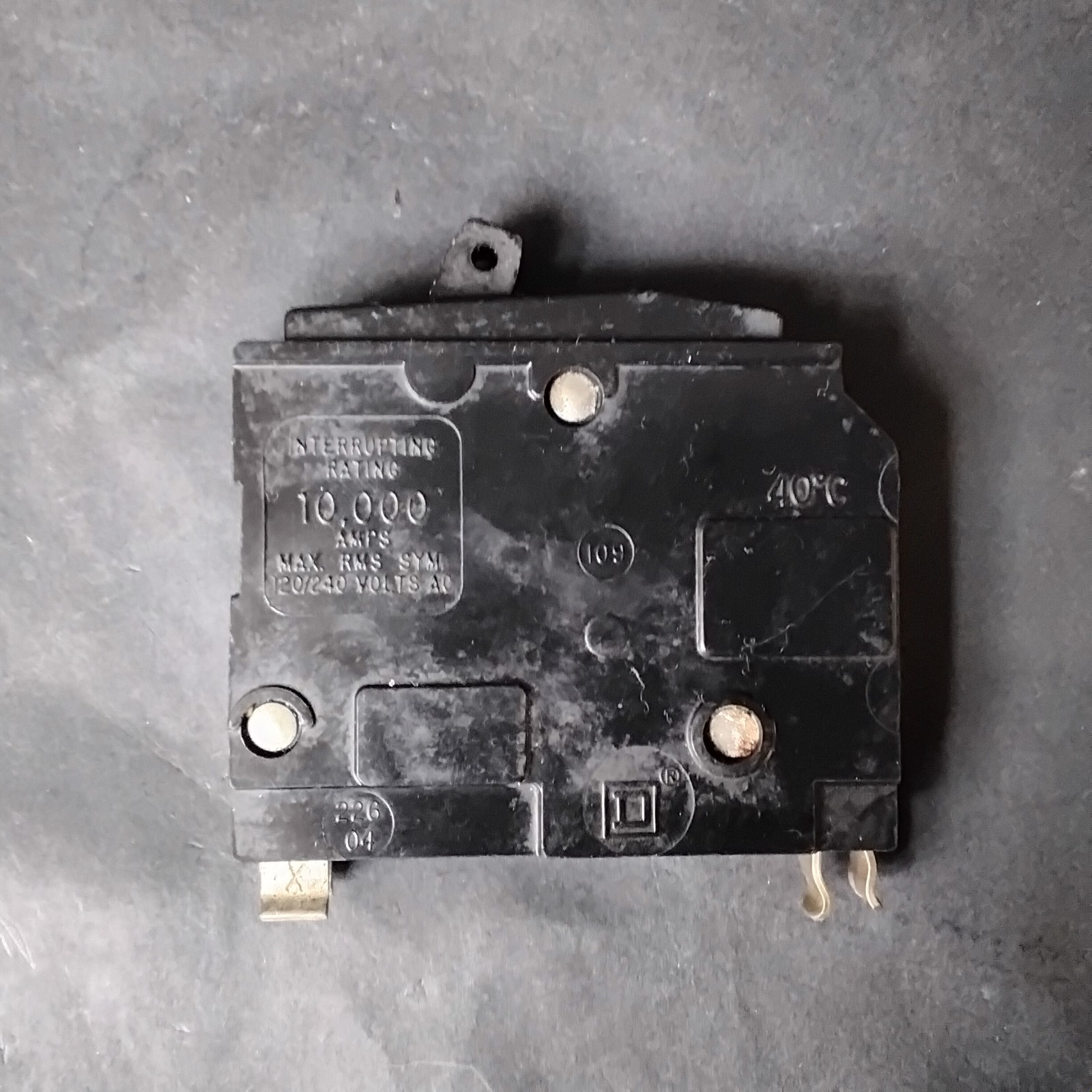 Used SQUARE D QO CIRCUIT BREAKER ($8 OBO)