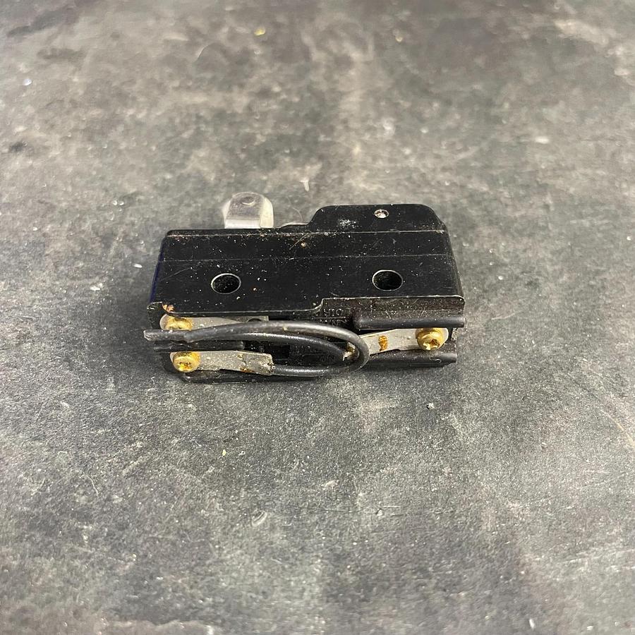 Used HONEYWELL BZ-2RW822-J MICRO SWITCH