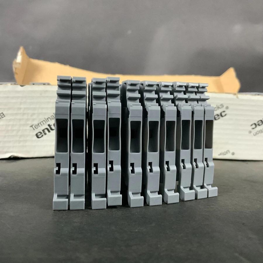 ENTRELEC TYPE MA2,5/5 TERMINAL BLOCK - QTY 50 ($40 OBO)