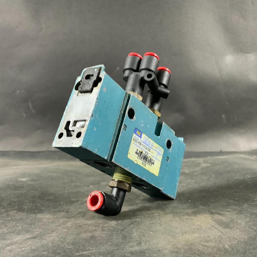 Used MAC 825C-PM-111CA-552 SOLENOID VALVE ($45 OBO)
