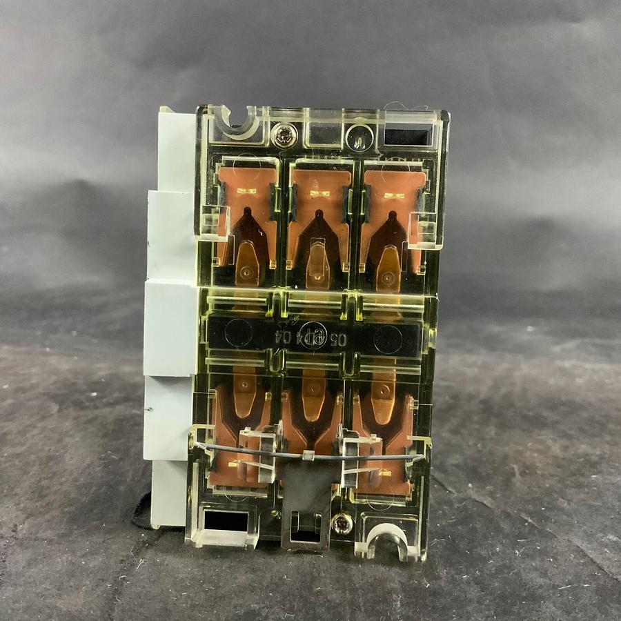 KLOCKNER MOELLER PKZM 1-2.4 CIRCUIT BREAKER ($30 OBO)