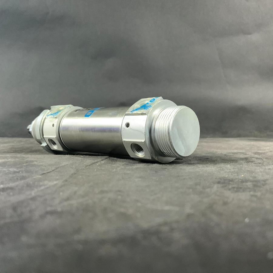 Used FESTO DSW-32-15-P-B AIR CYLINDER ($75 OBO)
