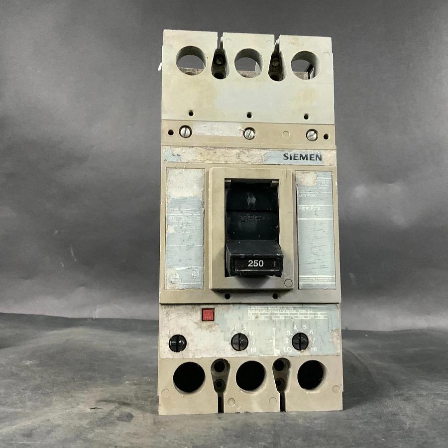 Used SIEMENS 250AMP CIRCUIT BREAKER ($130 OBO)