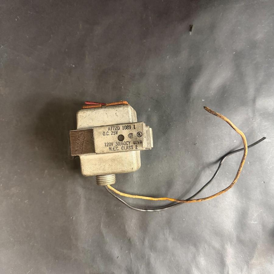 Used HONEYWELL AT72D 1089 25V TRANSFORMER