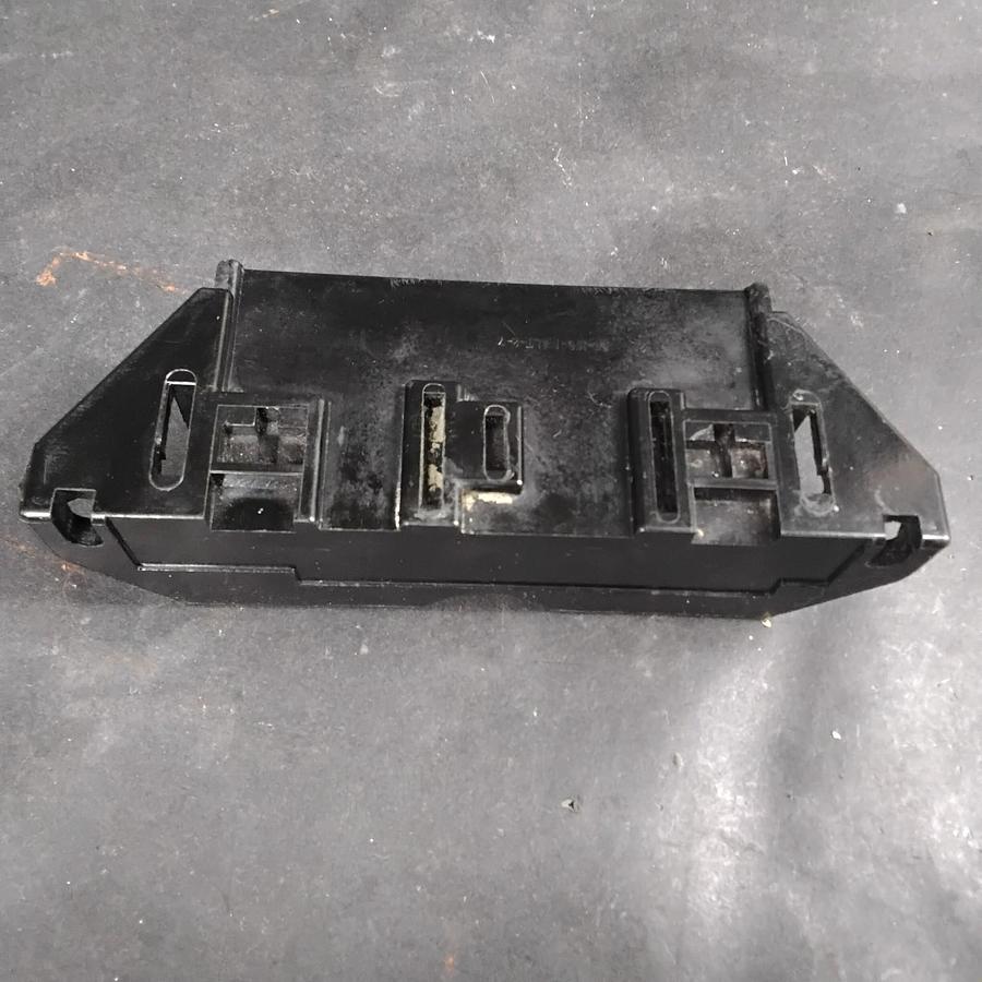 Used ZINSCO 18-POSITION ISOLATED NEUTRAL GROUND BAR ($45 OBO)