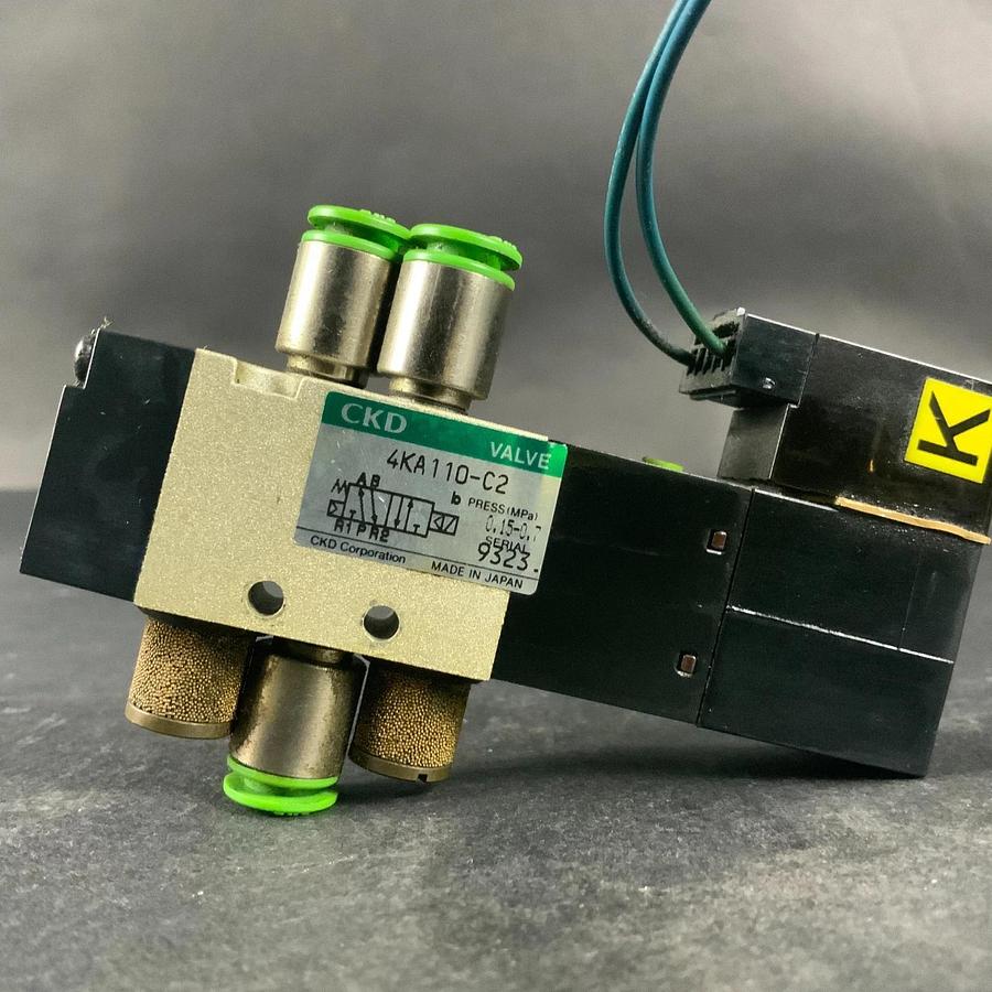 Used CKD CORP. 4KA110-C2 VALVE ($40 OBO)