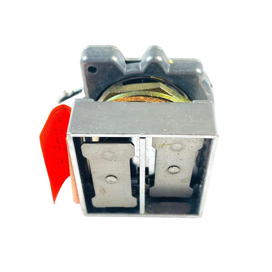 Used CUTLER HAMMER E30AD COMPACT PUSHBUTTON OPERATOR NEW OPEN BOX FULLY FUNCTIONAL