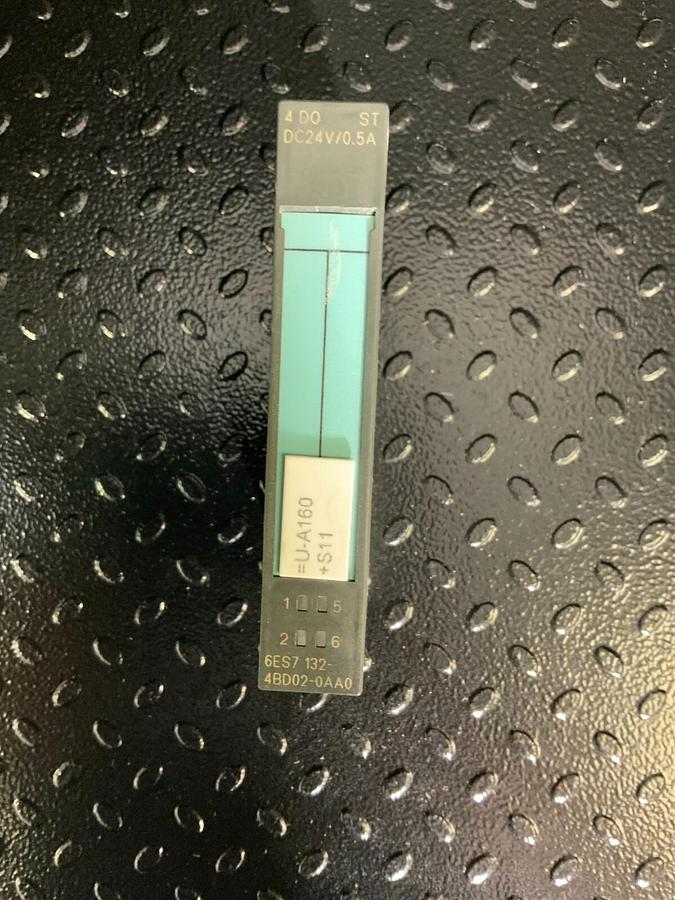 Used SIEMENS 6ES7132-4BD02-0AA0 ($79.99/EACH OBO)
