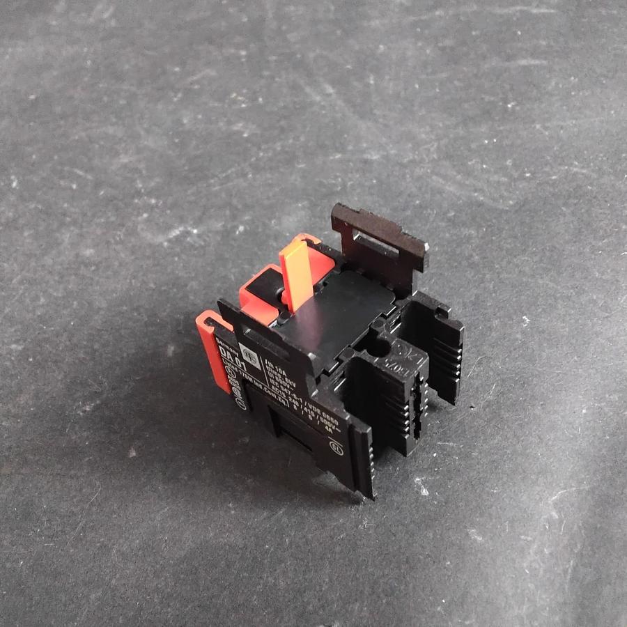 Used TELEMECANIQUE DA01 CONTACT BLOCK ($14 OBO)