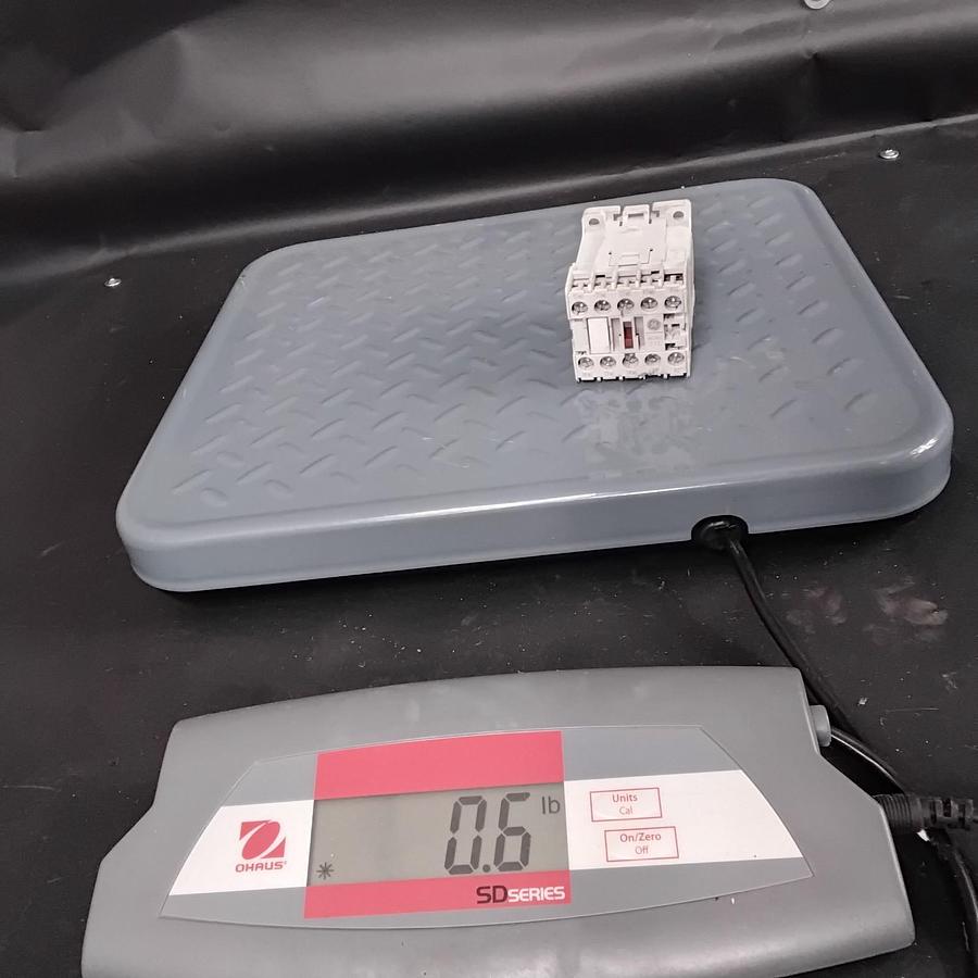Used GENERAL ELECTRIC MCRC031AT CONTROL RELAY ($34 OBO)