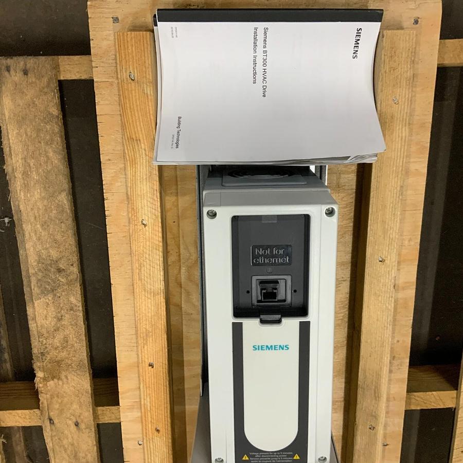Used SIEMENS BT300-005X4-01X HV/AC DRIVE + BTE-005X4-B012 BYPASS ($2000 OBO)