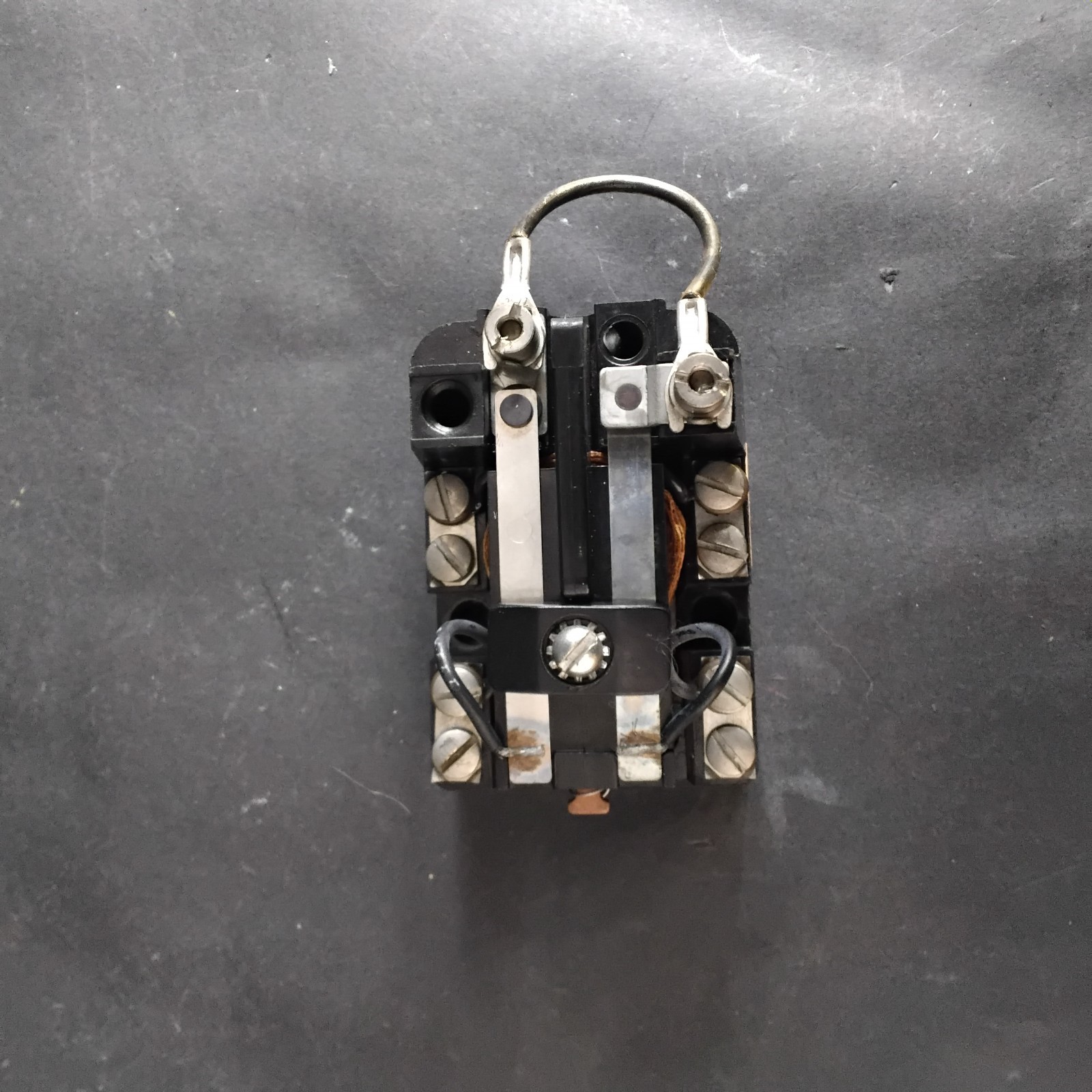 Used ARROW HART MR-11-U40 RELAY ($21 OBO)