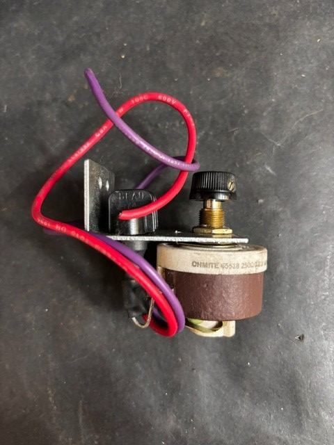 Used OHMITE 2500 OHMS ROTARY RHEOSTAT ($17 OBO)