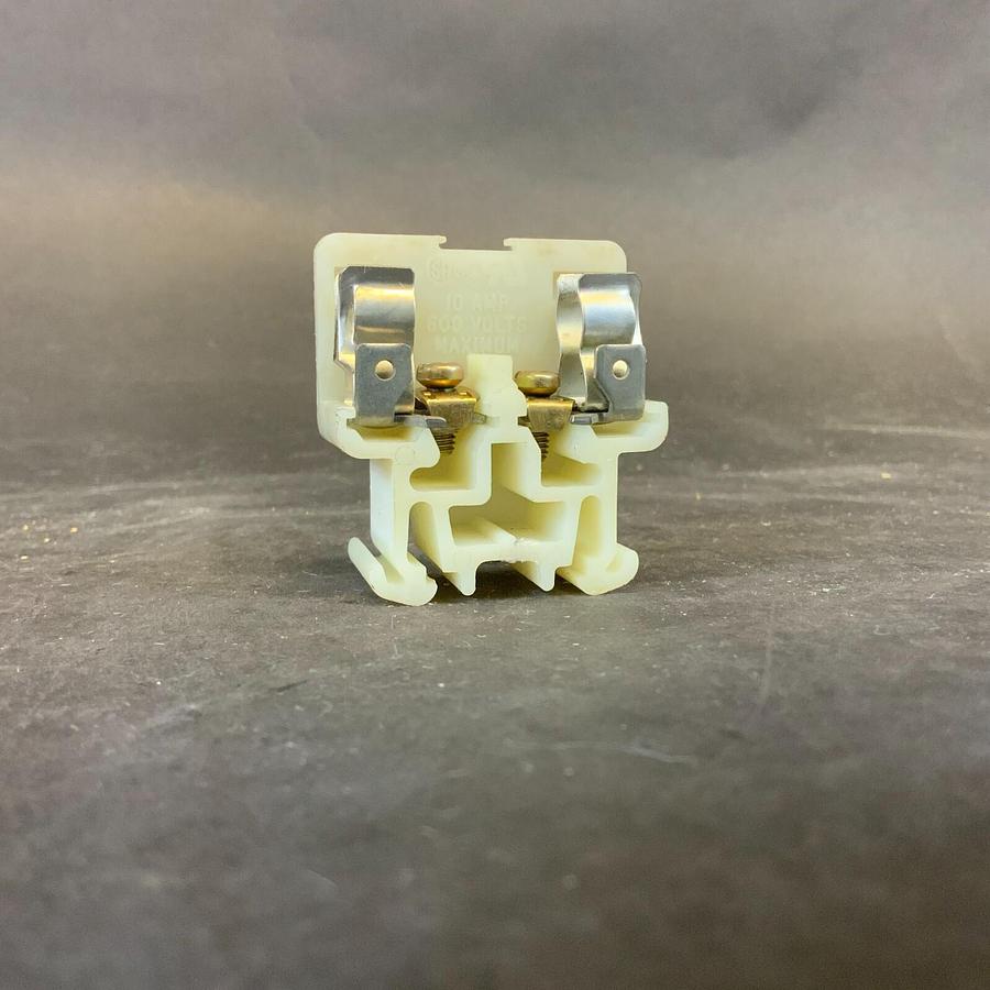 Used ALLEN BRADLEY 1492-CE6 TERMINAL BLOCK + FUSE HOLDER ($6 OBO)