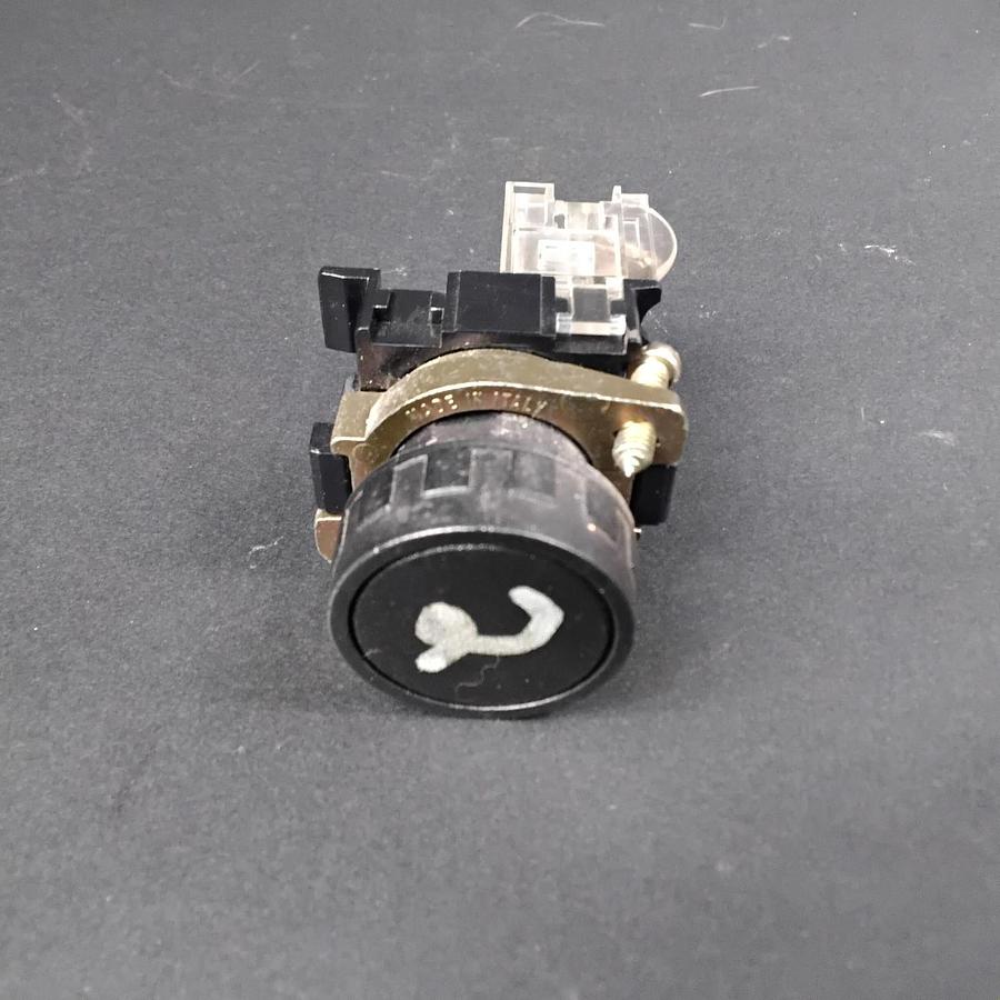 Used BRETER R22801 SELECTOR SWITCH ($21 OBO)