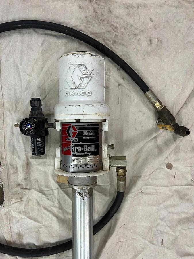 Used 204254 Graco Fire-Ball; 300 5:1 Air-Powered Oil Pump ($800)