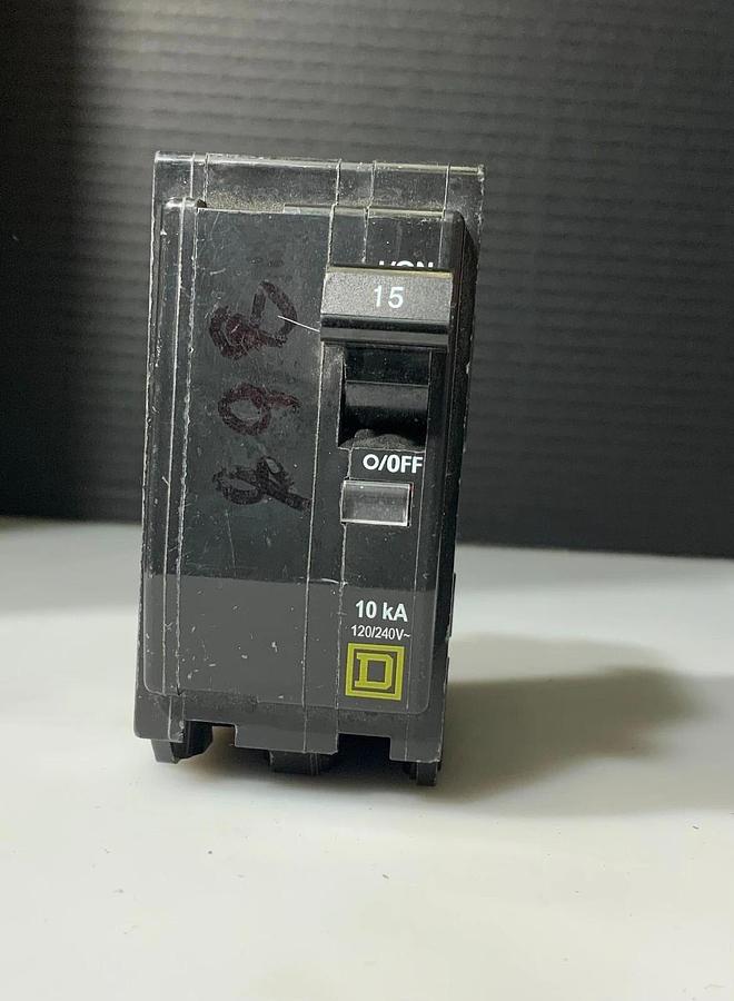 SQUARE D Q0215 DP-4075 ($29.99 OBO)