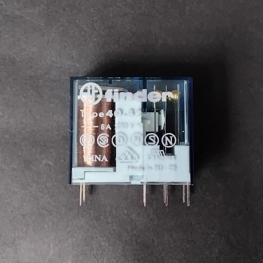 Used FINDER 40.52- 24V DC RELAY (15 OBO)