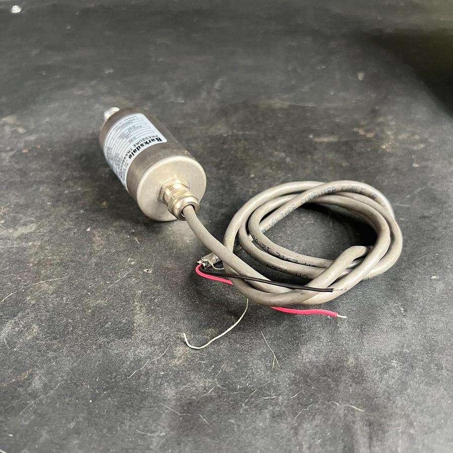 Used BARSKDALE 425H3-03 PRESSURE TRANSDUCER ($120 OBO)