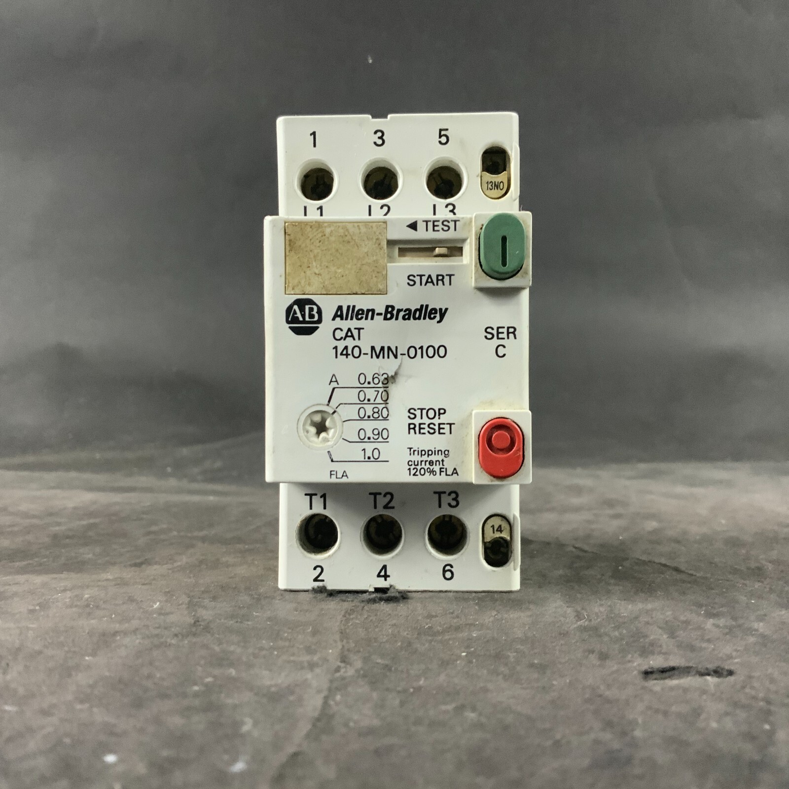 Used ALLEN BRADLEY 140-MN-0100 MANUAL STARTER ($20 OBO)