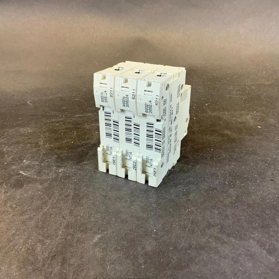 Used MERLIN GERIN MULTI9 C60N 15A-TYPE D CIRCUIT BREAKER ($23 OBO)