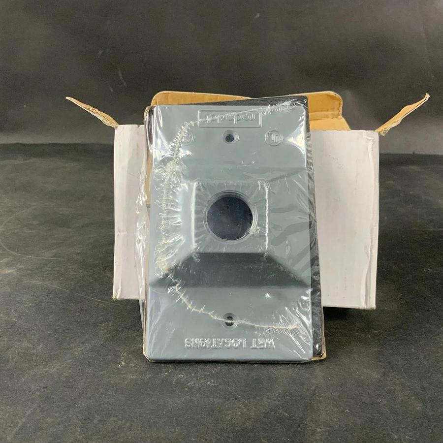 Used RED DOT LC11 1/2” LAMPHOLDER COVER ($6 OBO)