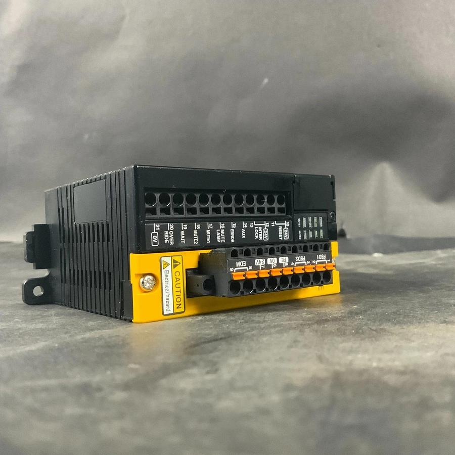 Used KEYENCE GL-T11R SAFETY RELAY TERMINAL ($60 OBO)