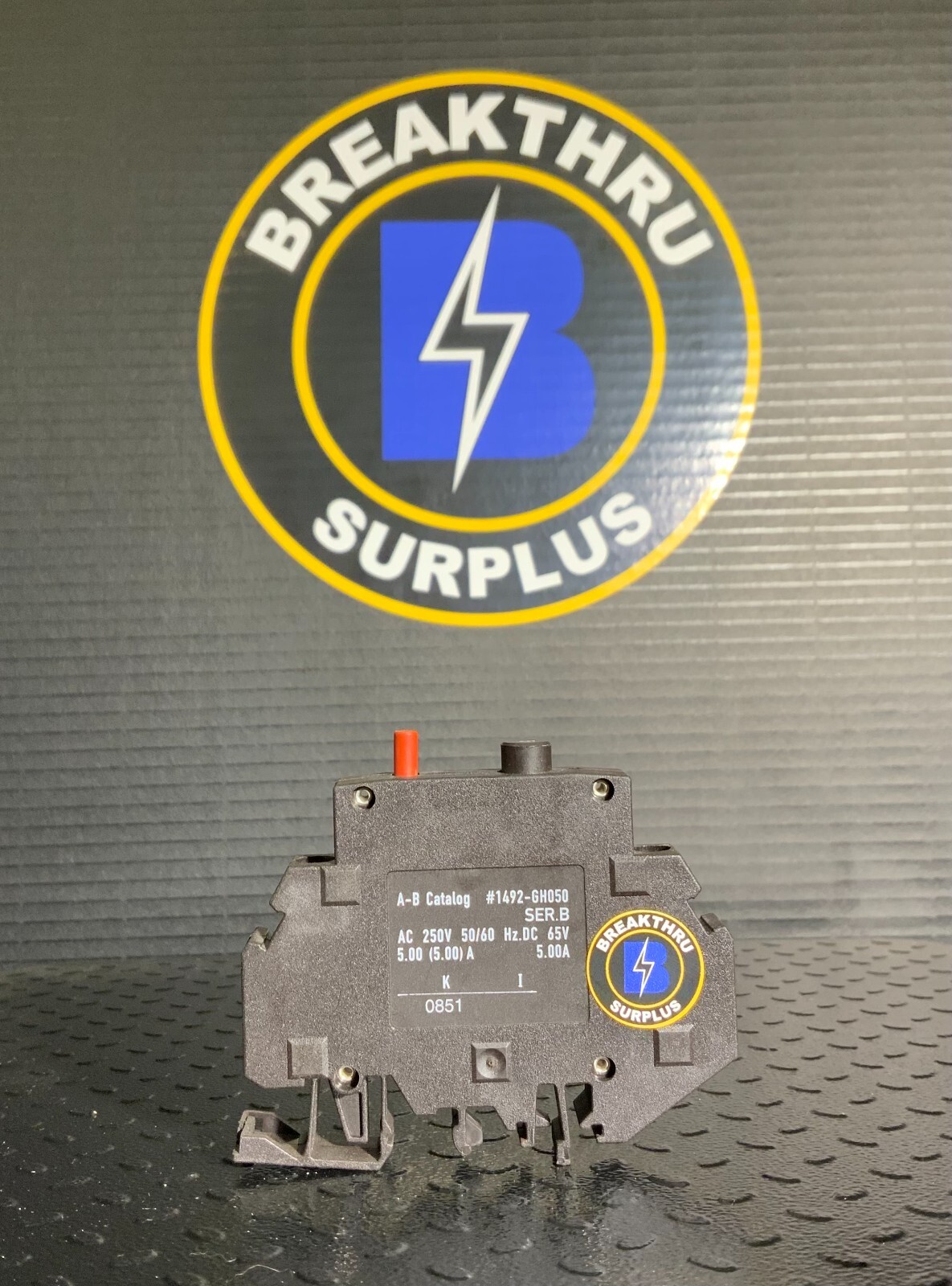 Used ALLEN BRADLEY 1492-GH050