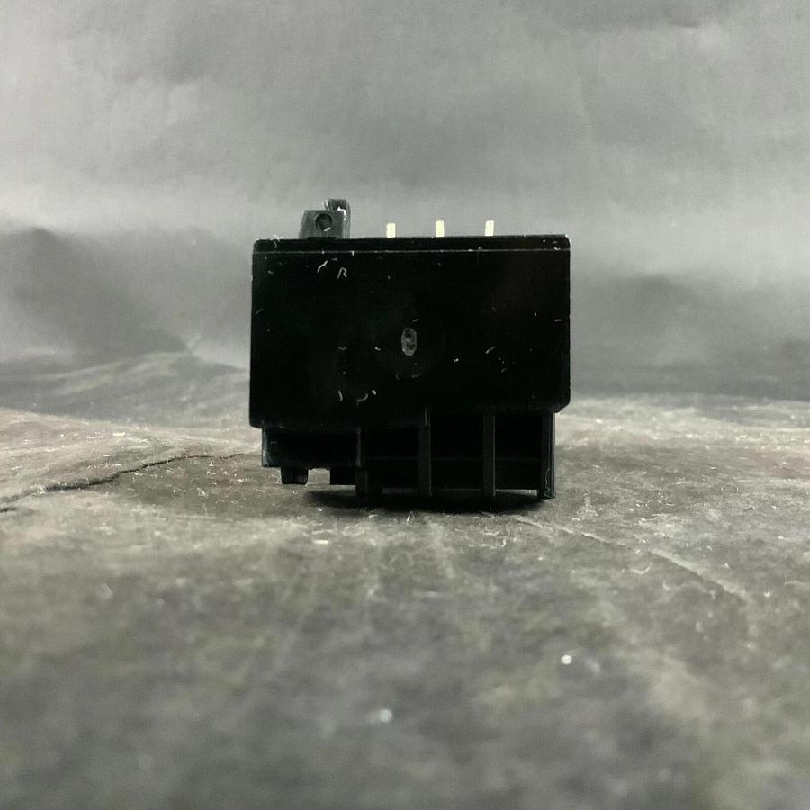 Used MITSUBISHI TH-K12TP OVERLOAD RELAY ($25 OBO)