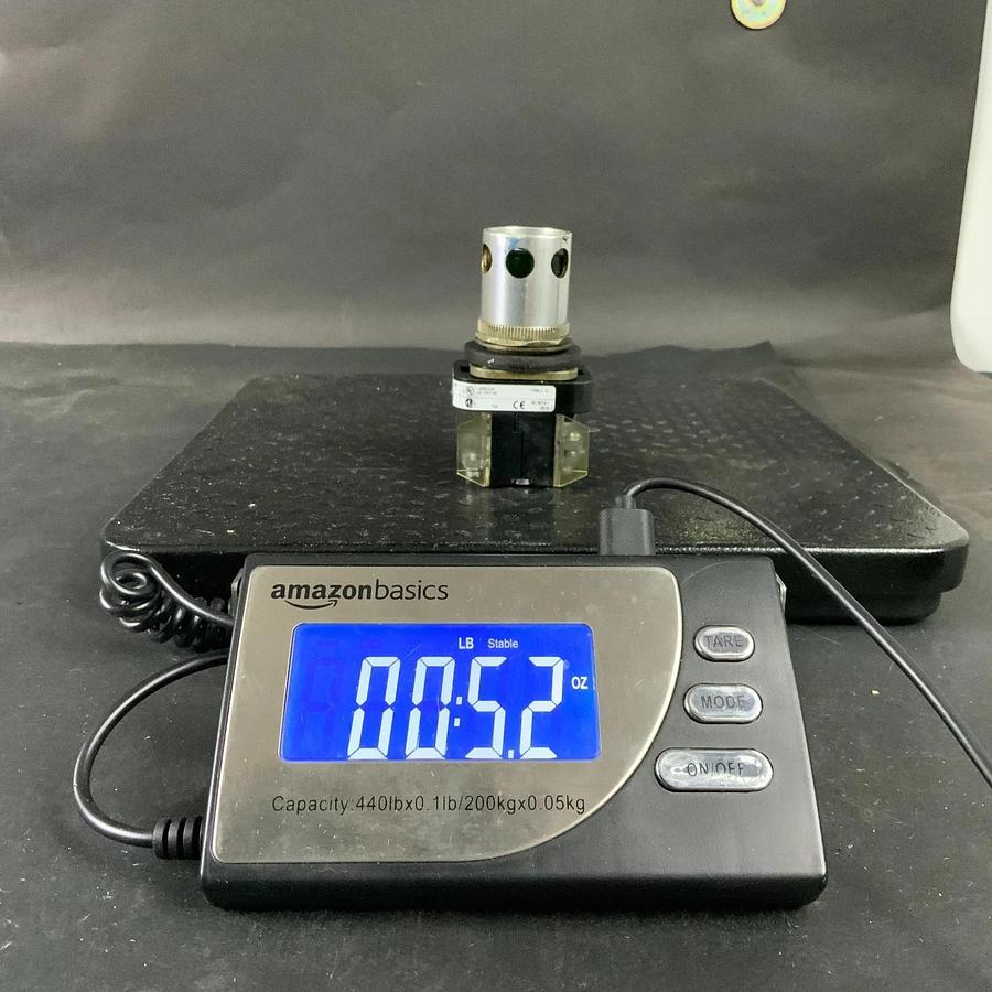 Used ALLEN BRADLEY 800T-QA10G GREEN PUSHBUTTON ($30 OBO)