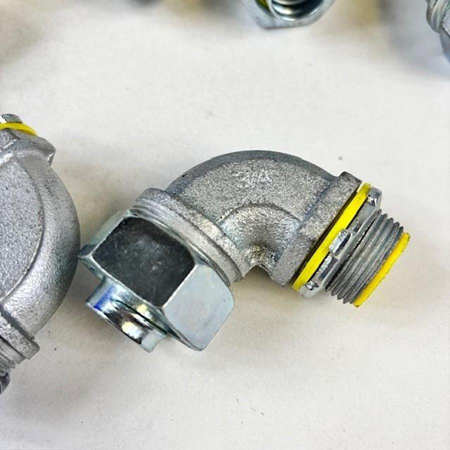 HUBBELL 3/4" 90 DEGREE LIQUIT-TIGHT CONDUIT CONNECTOR - BOX OF 15