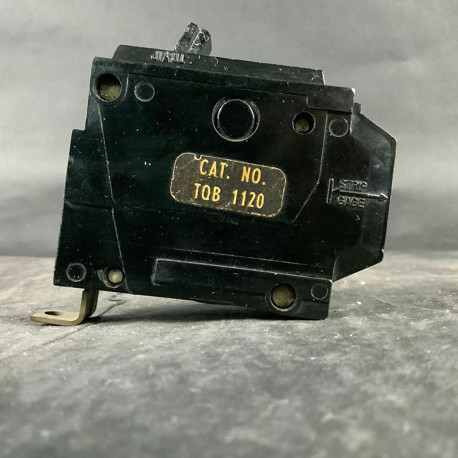 Used GENERAL ELECTRIC TQB1120 CIRCUIT BREAKER ($6 OBO)