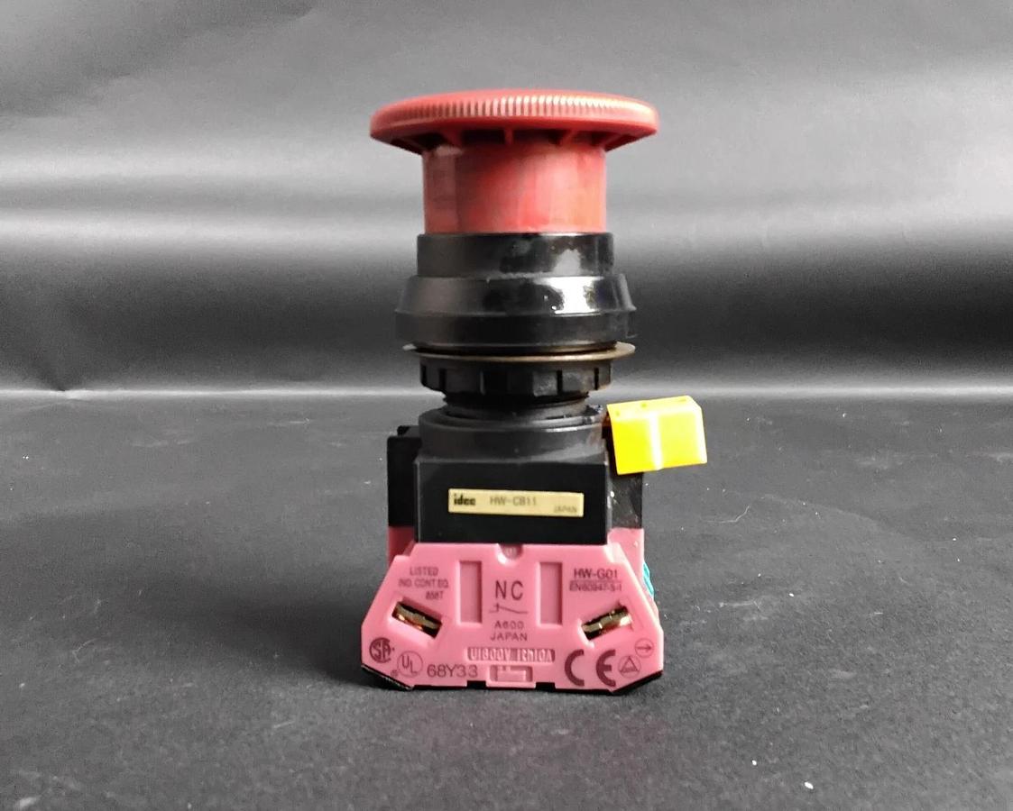 Used IDEC HW-CB11 RED PUSH/TWIST BUTTON ($15 OBO)