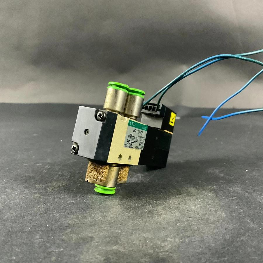 Used CKD CORP. 4KA110-C2 VALVE ($40 OBO)
