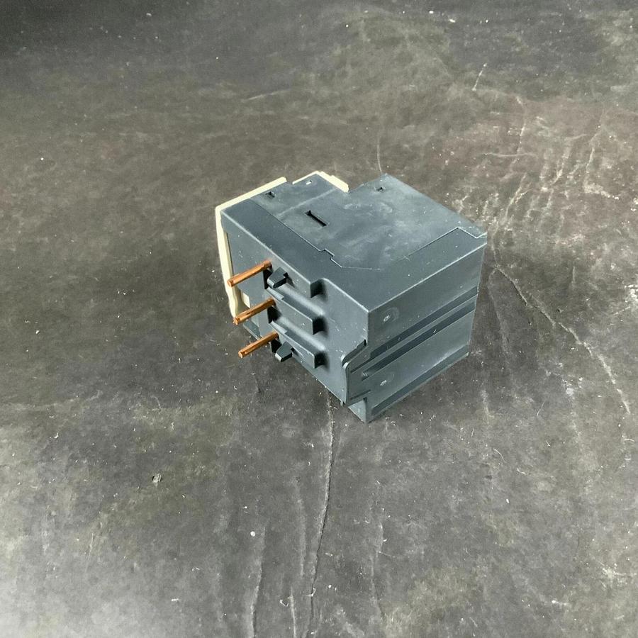 Used SCHNEIDER ELECTRIC LRD08 OVERLOAD RELAY ($15 OBO)