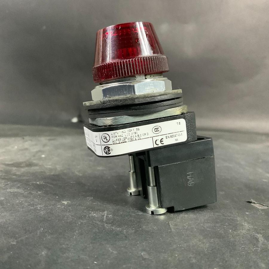 Used ALLEN BRADLEY 800T-QH2R RED PILOT LIGHT ($50 OBO)