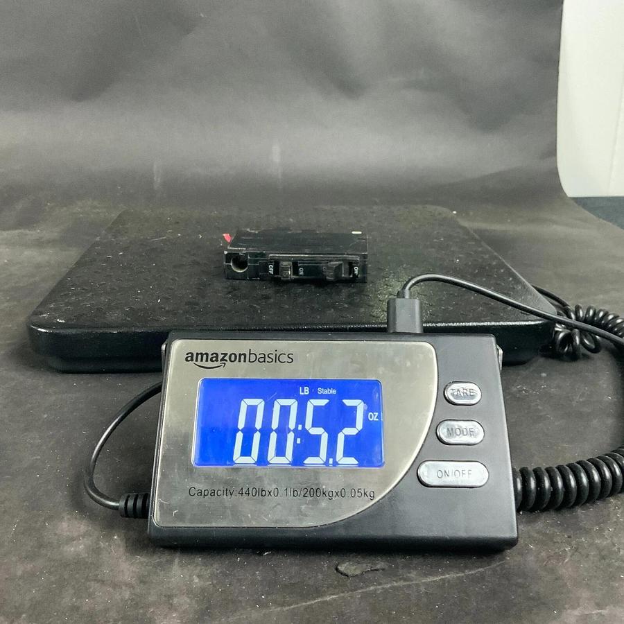 Used SQUARE D QOT1515 CIRCUIT BREAKER ($10 OBO)