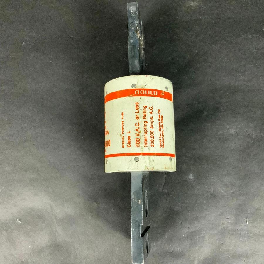 Used FERRAZ SHAWMUT AMPTRAP A4BY1600-55BA FUSE ($170 OBO)