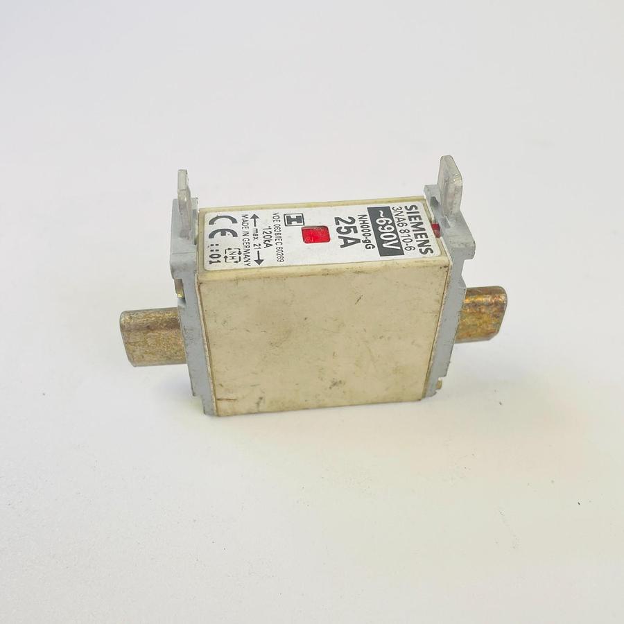 Used SIEMENS 3NA6 810-6 FUSE 25A INDUSTRIAL ELECTRICAL REPLACEMENT PART
