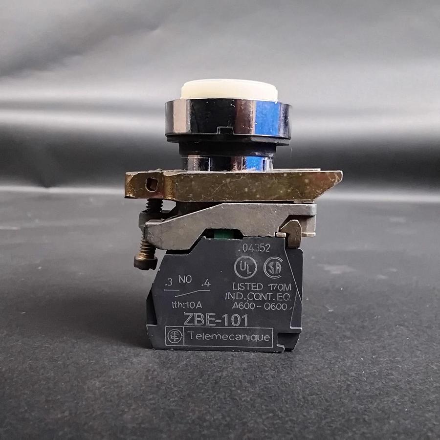 Used TELEMECANIQUE ZBE-101 WHITE PUSHBUTTON ($15 OBO)