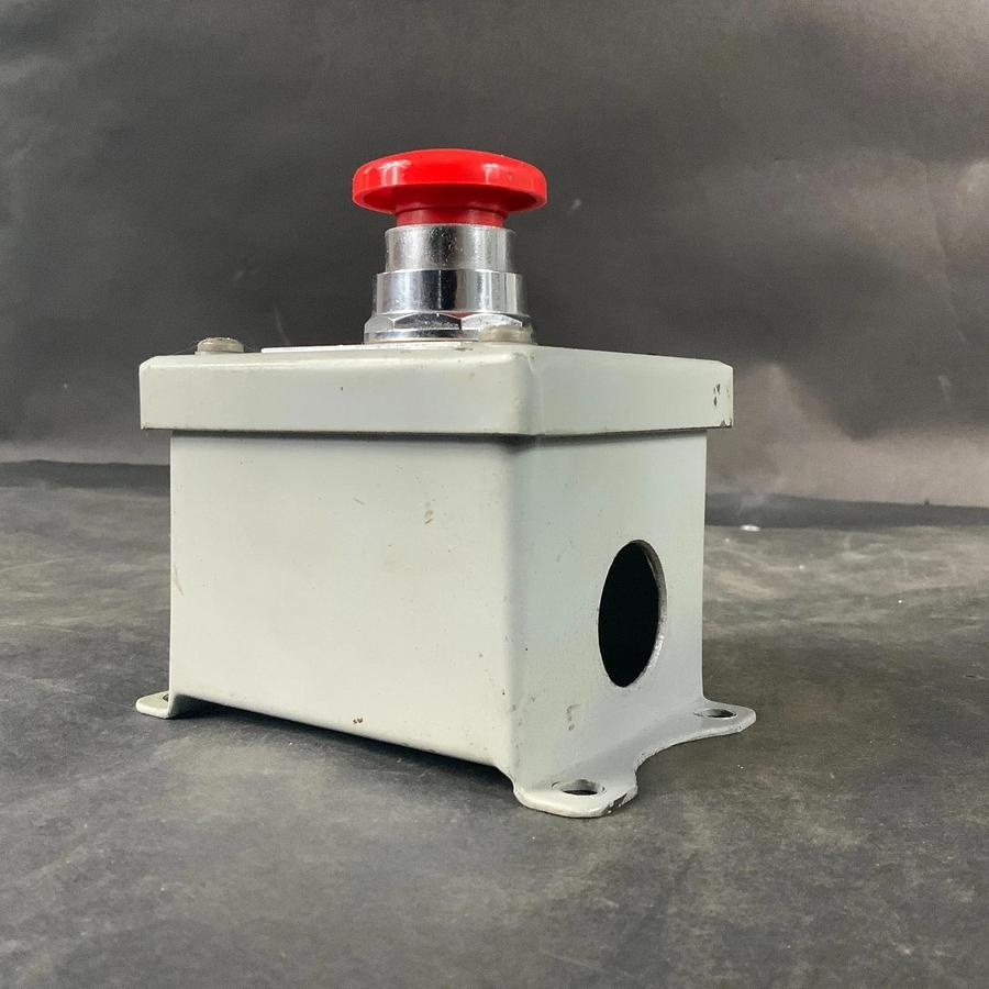 Used RITTAL A-2013 INDUSTRIAL CONTROL ENCLOSURE ($40 OBO)