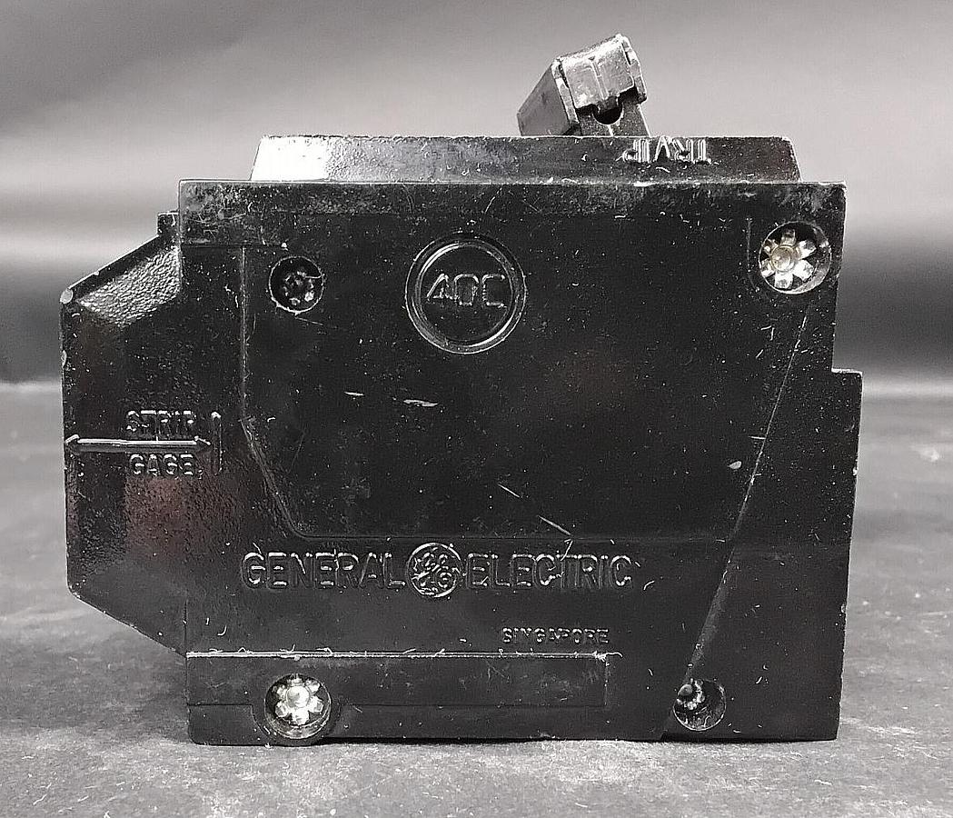 Used GENERAL ELECTRIC THQB2130 CIRCUIT BREAKER B($15 OBO)