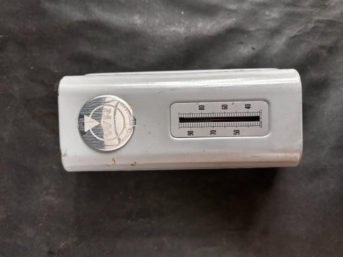 Used EMERSON 152-10 THERMOSTAT