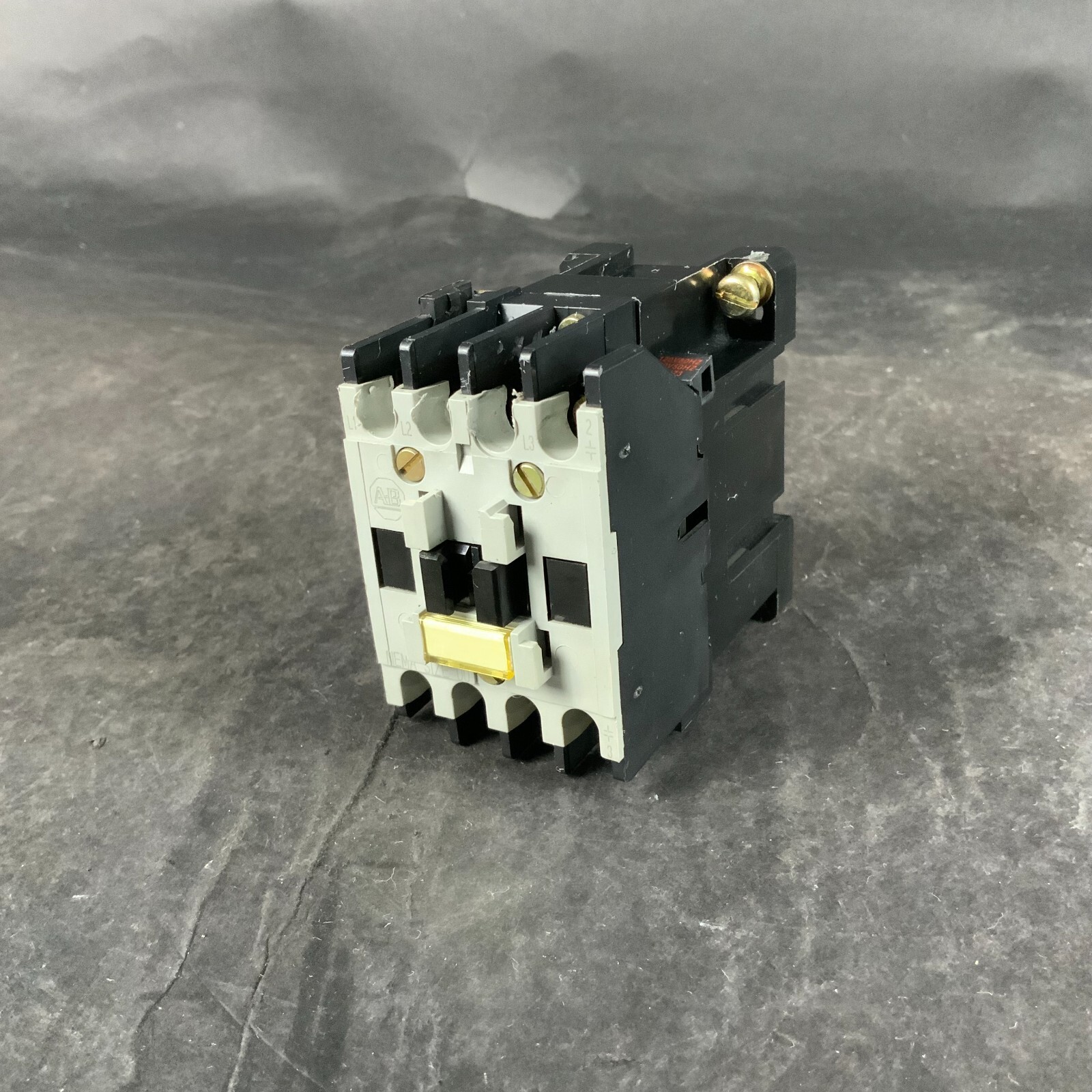 Used ALLEN BRADLEY 500-TOD930 SERIES B CONTACTOR ($20 OBO)