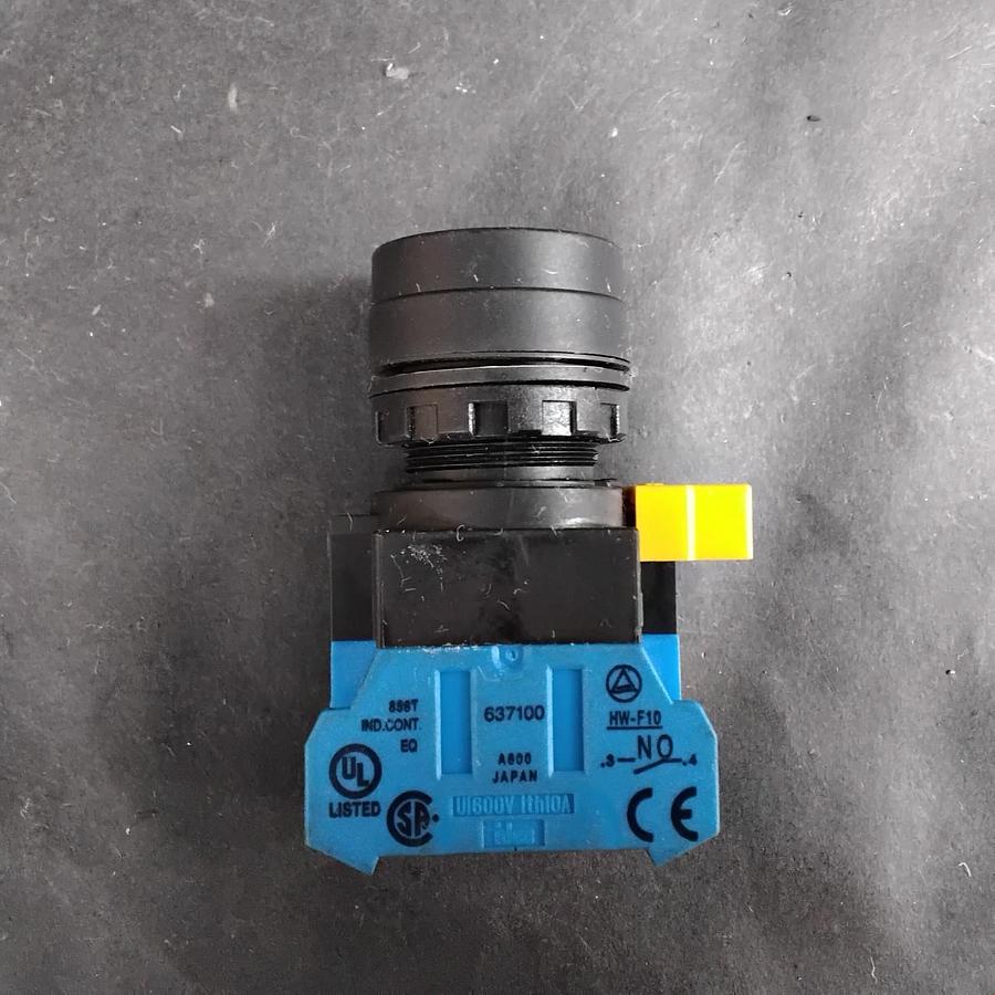 Used IDEC HW-F10 PUSHBUTTON ($15 OBO)