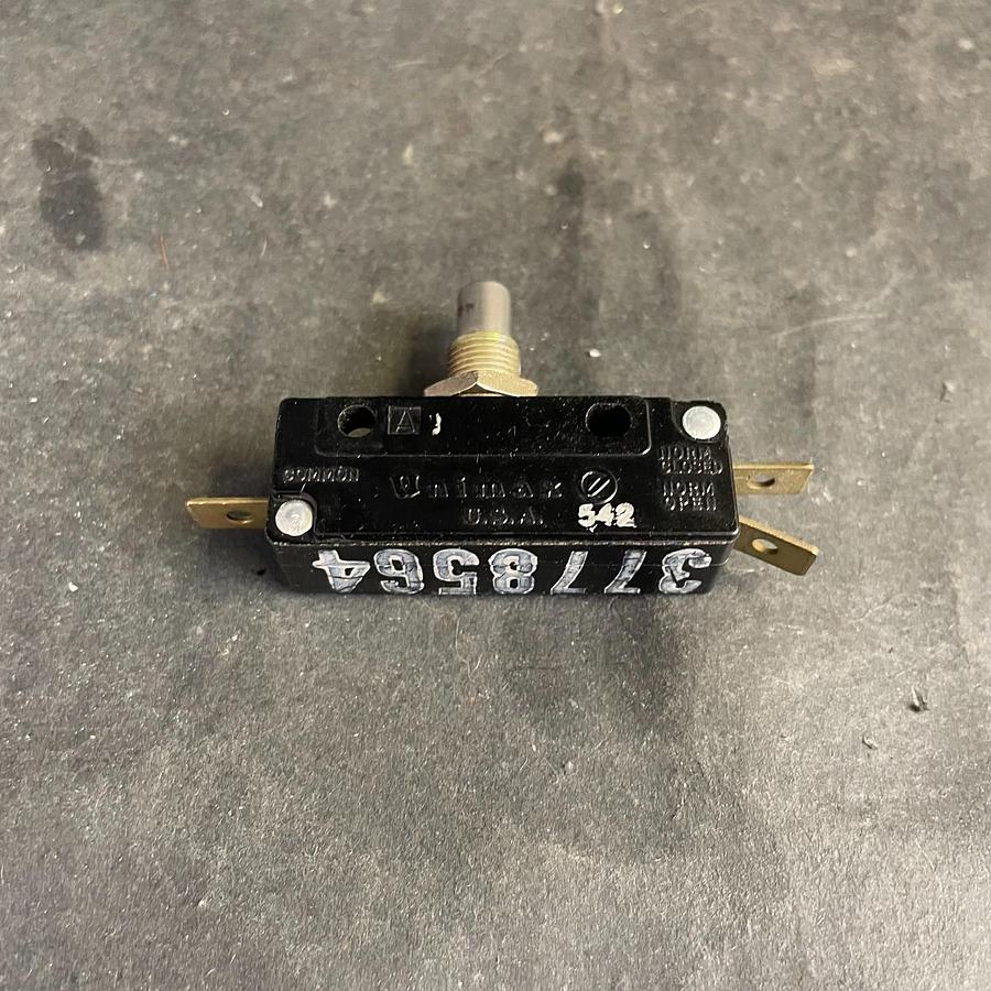 Used UNIMAX A-15-Q-P MICRO SWITCH