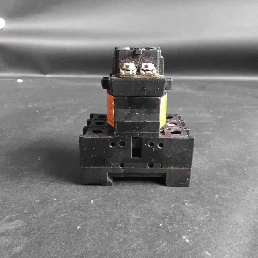Used KLOCKNER MOELLER P1-25 DISCONNECT SWITCH ($25 OBO)